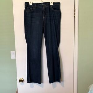 Westport Boot Cut Jeans
Size 14 Signature Cut